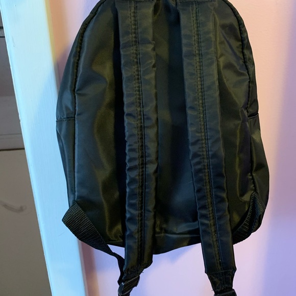 Ariana grande back pack brand new - Picture 5 of 7